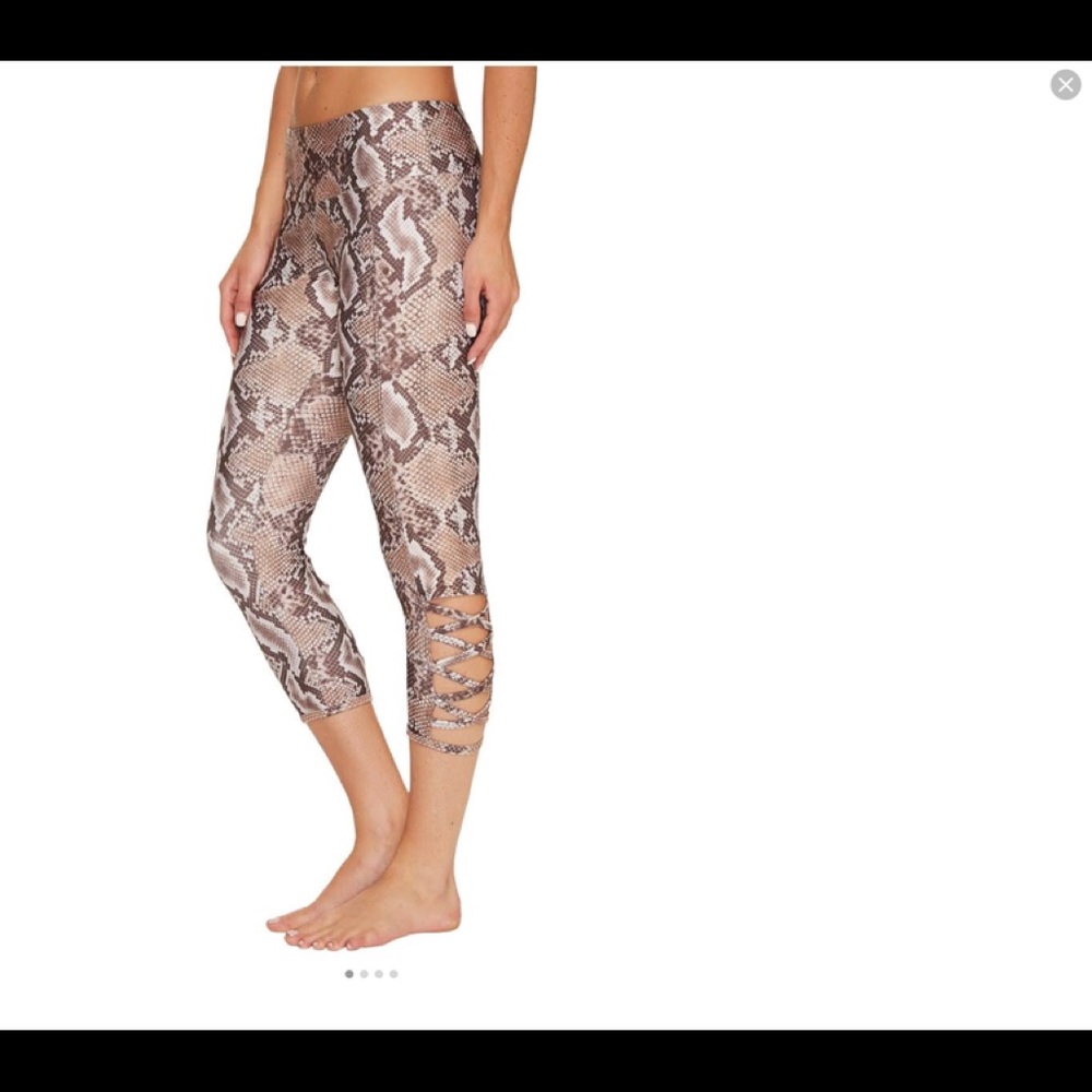 Ozzie snakeskin print capris